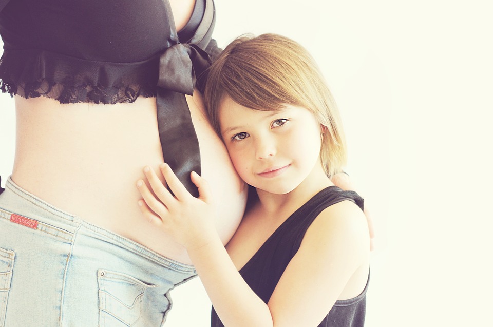 Lesbianas contra los vientres de alquiler