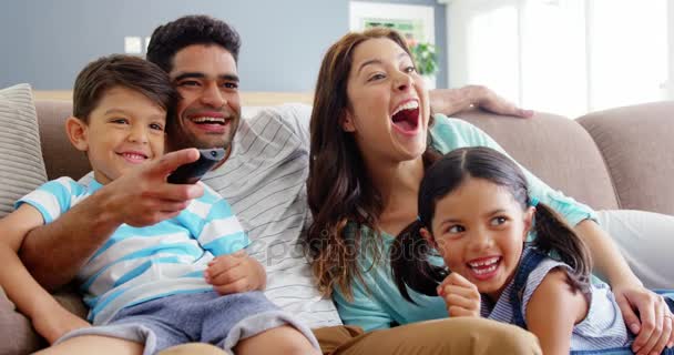 Las pantallas, ¿buenas o malas para la familia?